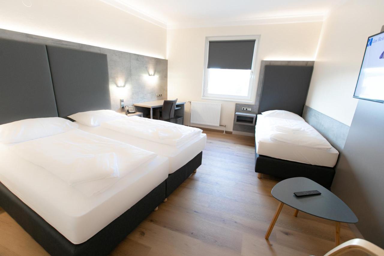 Das Reinisch Just Rooms Schwechat Bagian luar foto