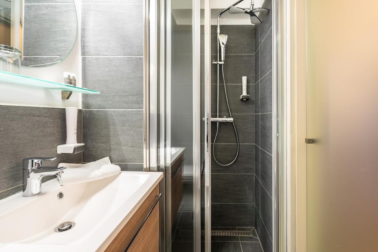 Das Reinisch Just Rooms Schwechat Bagian luar foto