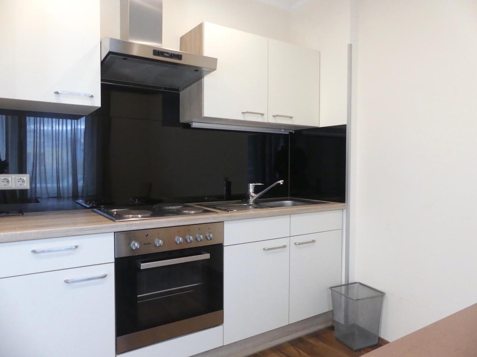 Das Reinisch Just Rooms Schwechat Bagian luar foto