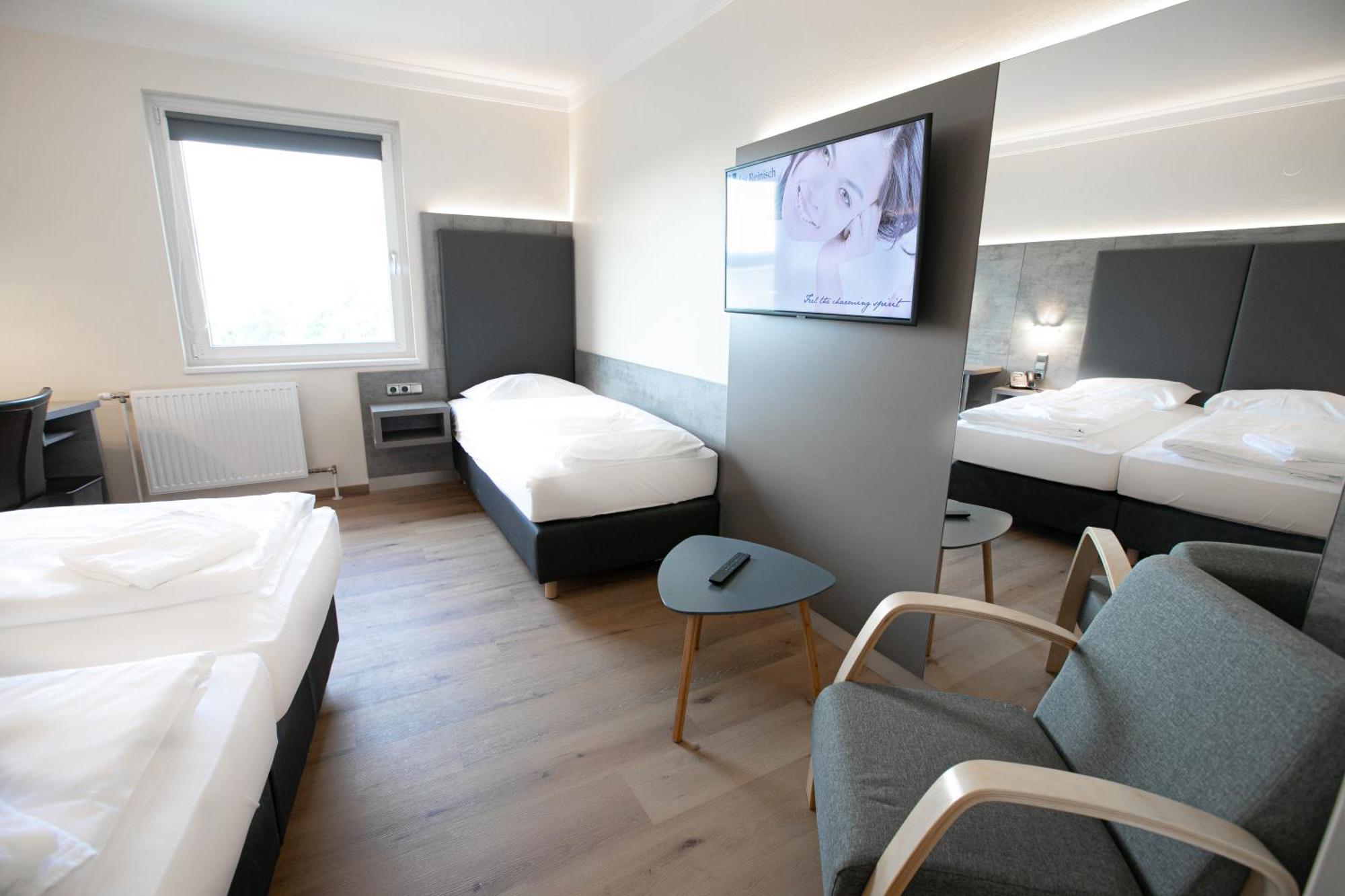 Das Reinisch Just Rooms Schwechat Bagian luar foto